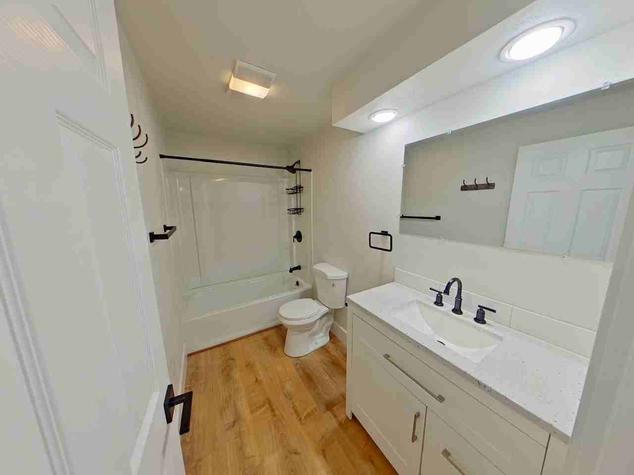 60 60 West 34th Ave & 3410 McMillan St - Photo 5 of 12
