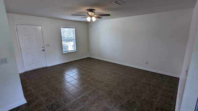 104 Vermont Ct #1 - Photo 3 of 15
