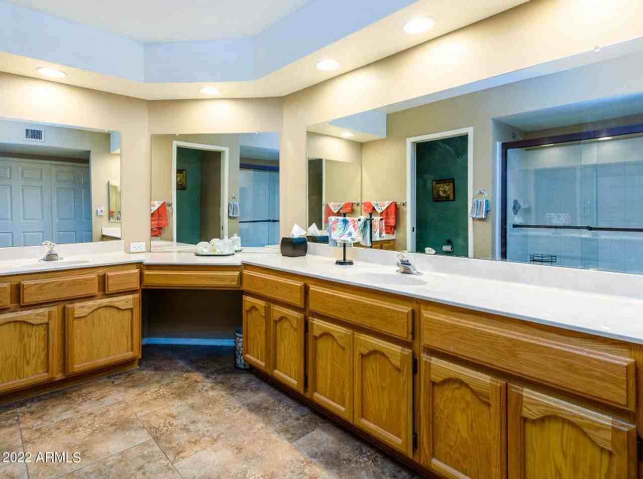 10254 E Spring Creek Rd - Photo 5 of 11