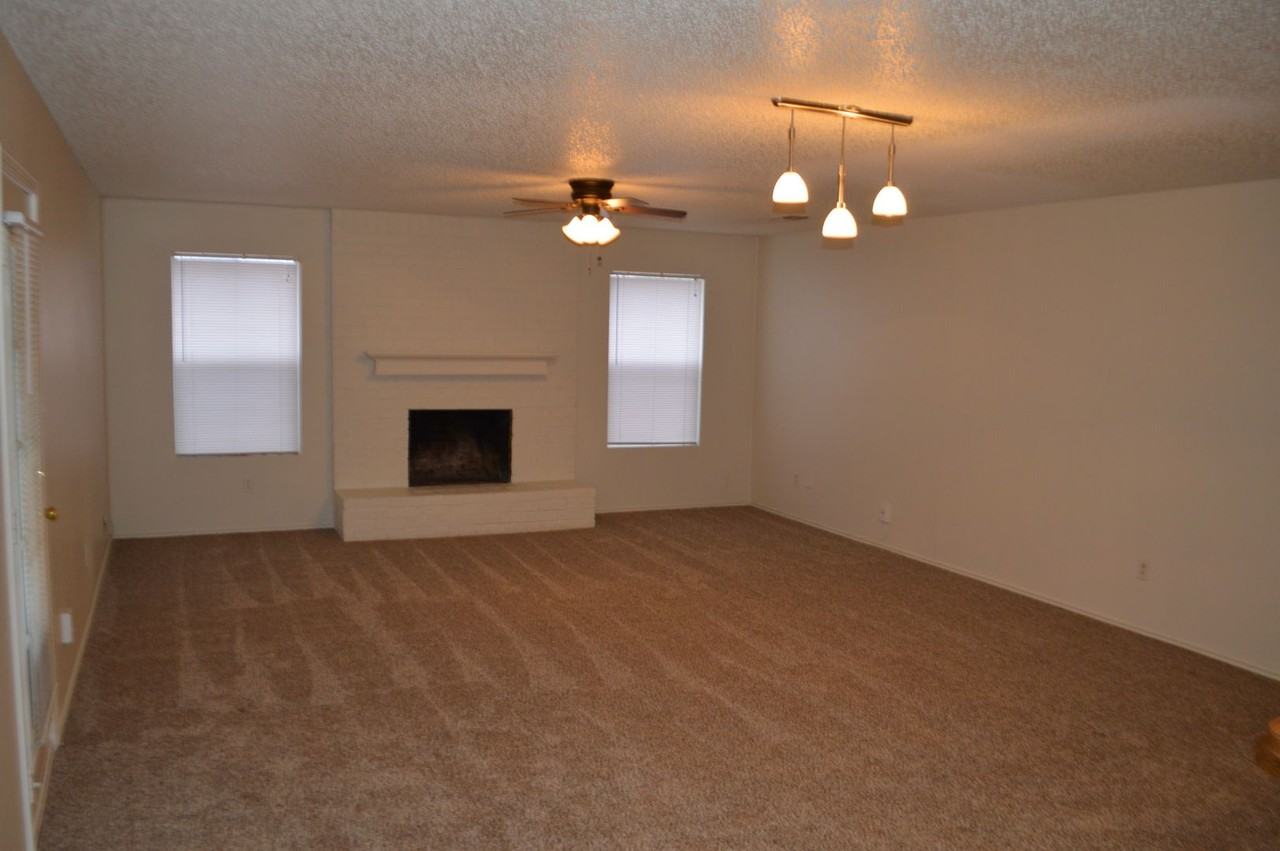 6312 Cliffside Dr - Photo 4 of 13