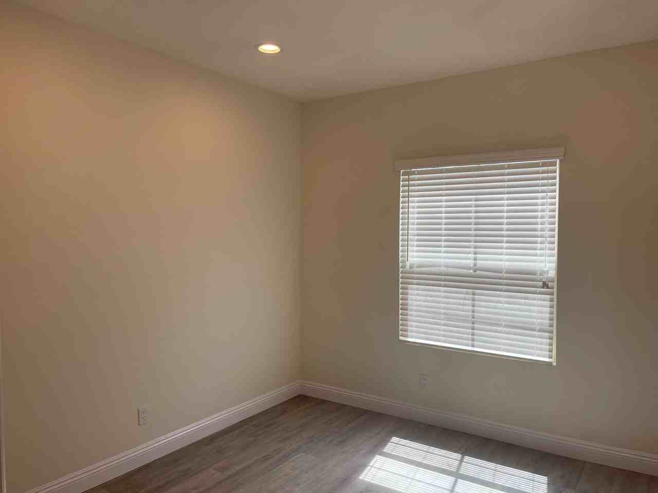23 Christina St #C - Photo 5 of 17