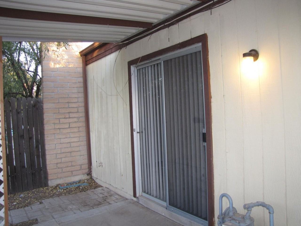 3320 S Placita Saltillo - Photo 3 of 43