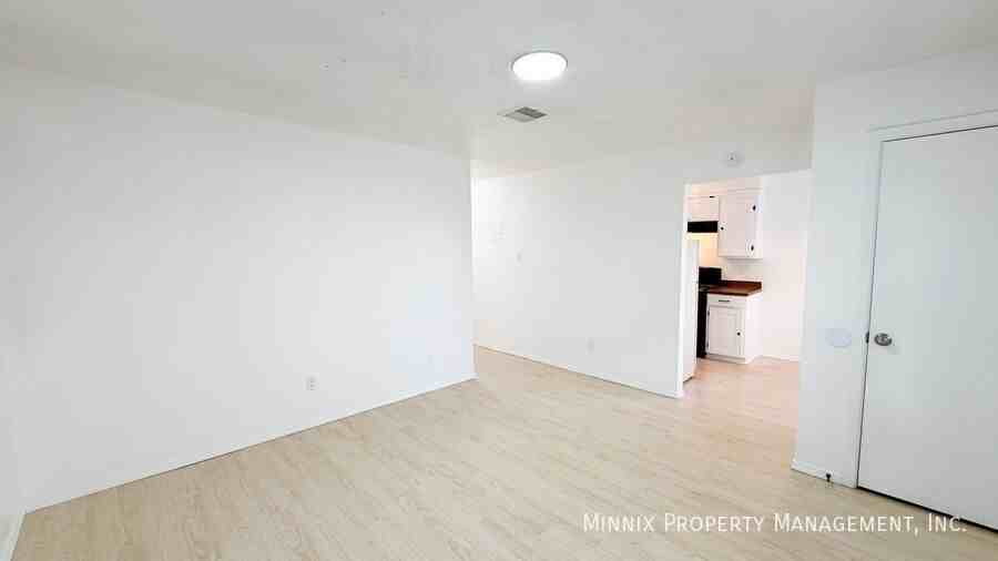 5005 Avenue W #9 - Photo 5 of 15