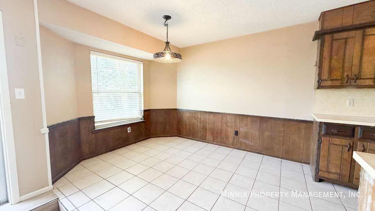 4620 Itasca St - Photo 6 of 18
