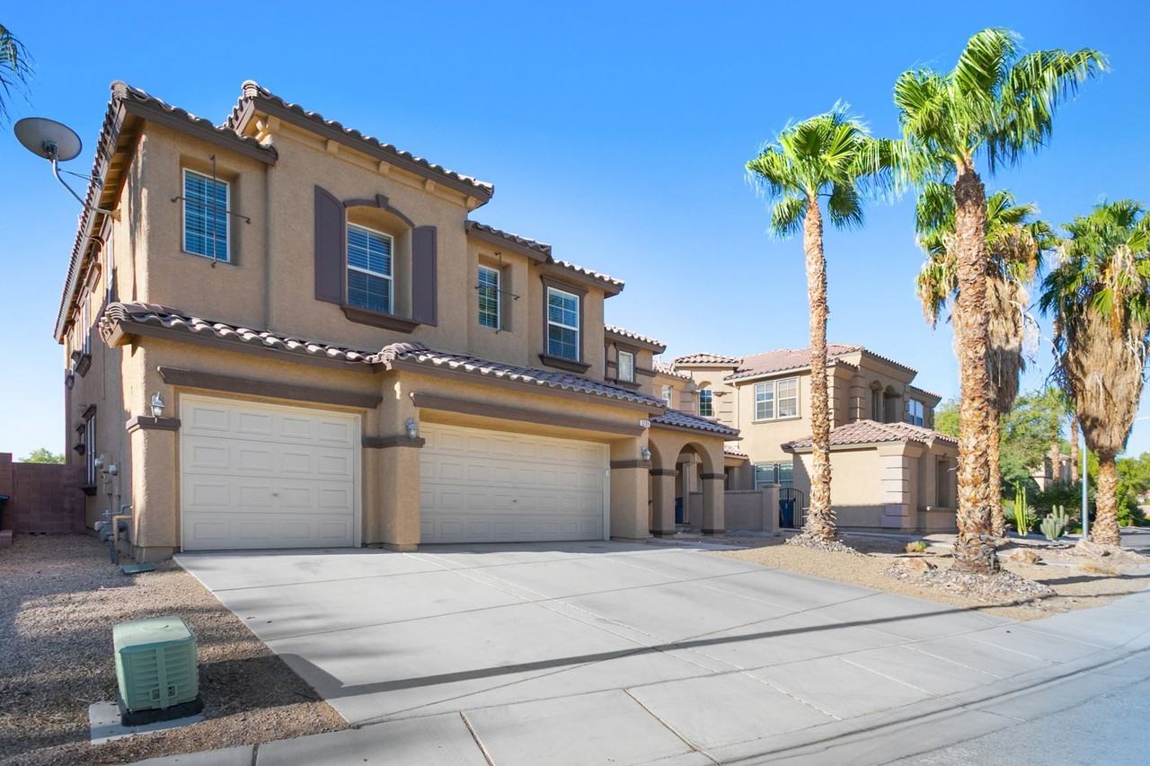 3205 Palladio Ave - Photo 3 of 50
