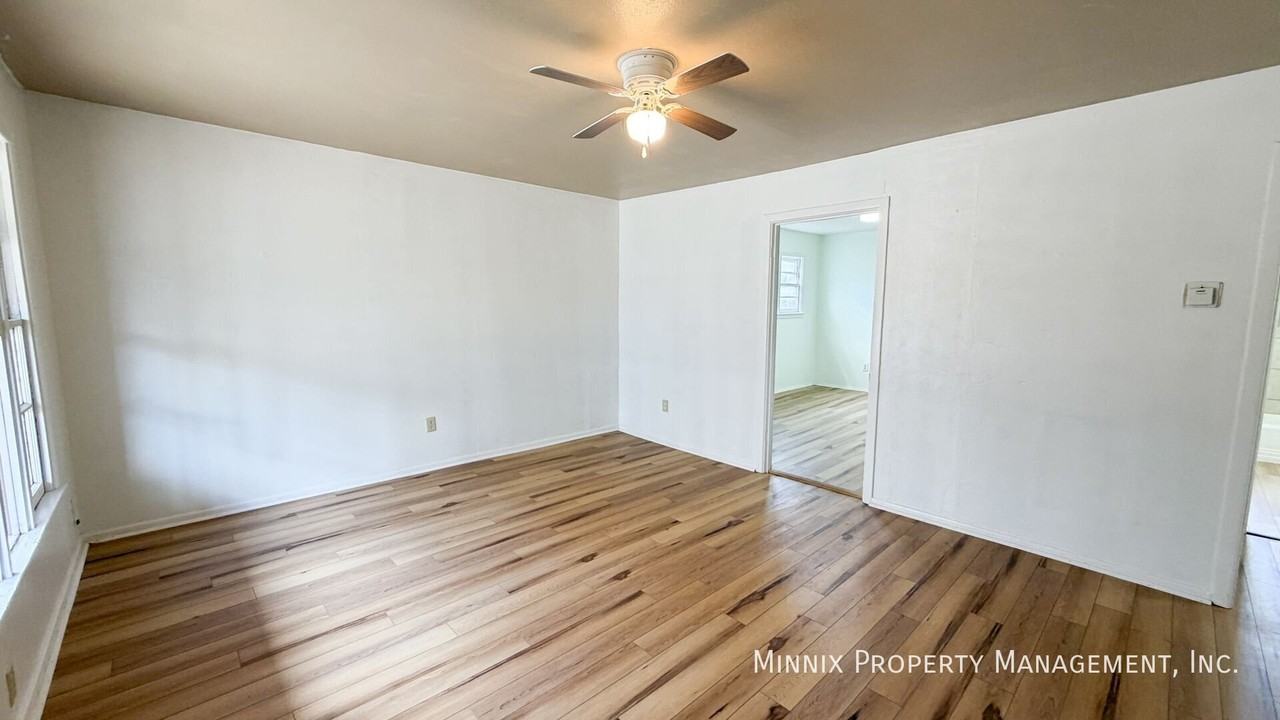 2814 3rd St - Photo 3 of 13