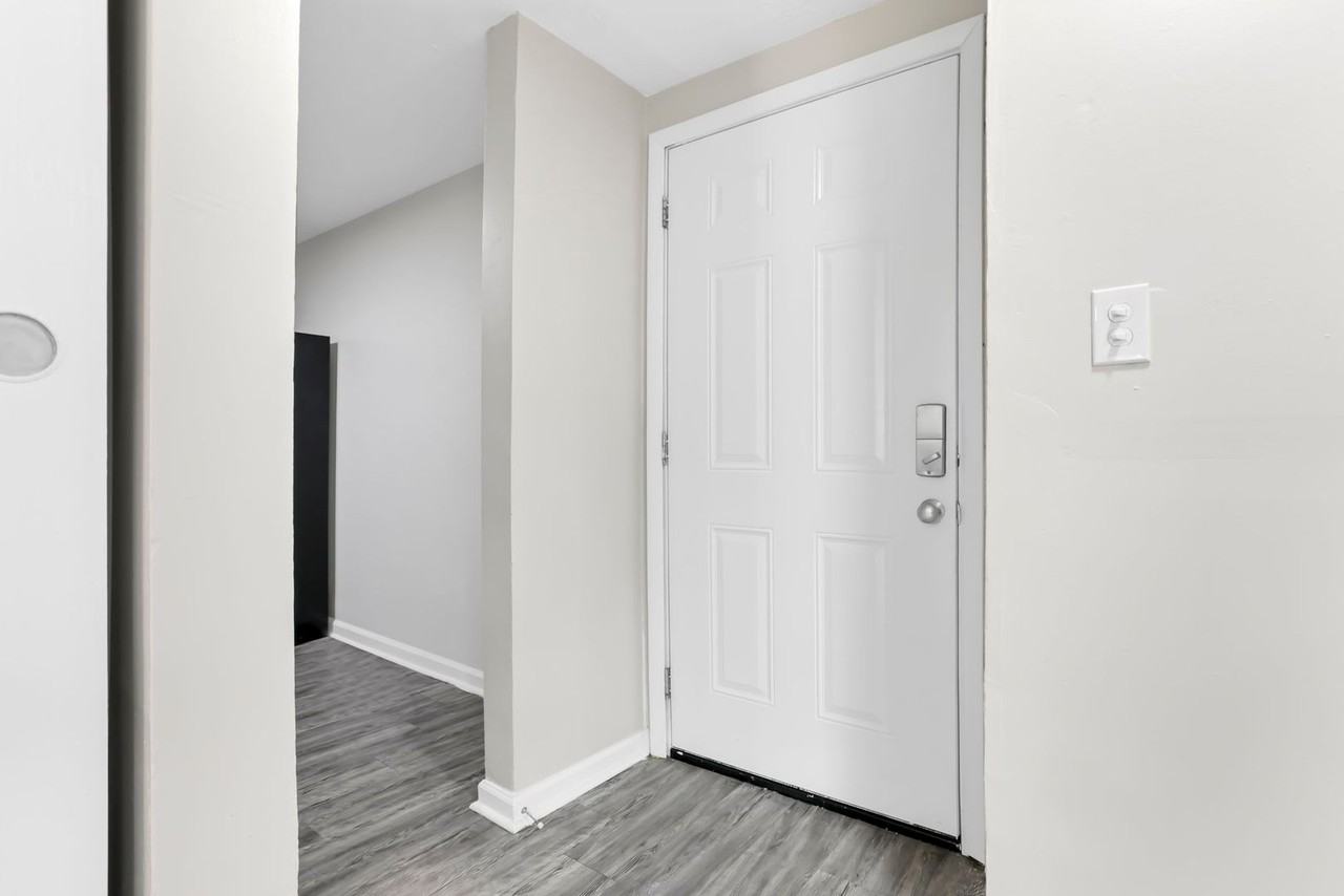 1581 E Mound St #2A - Photo 7 of 27