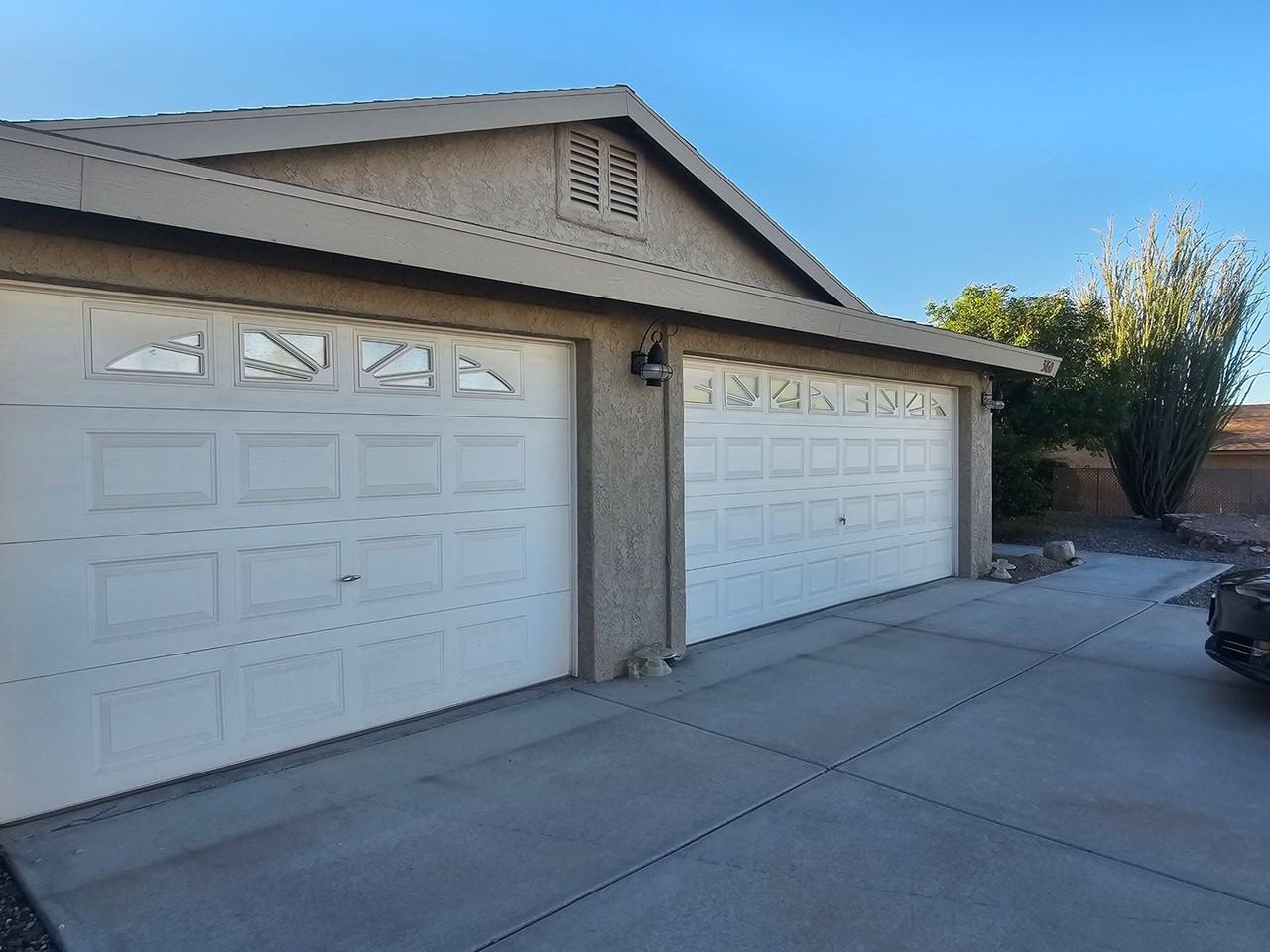 3160 Horseshoe Canyon Dr - Photo 2 of 24