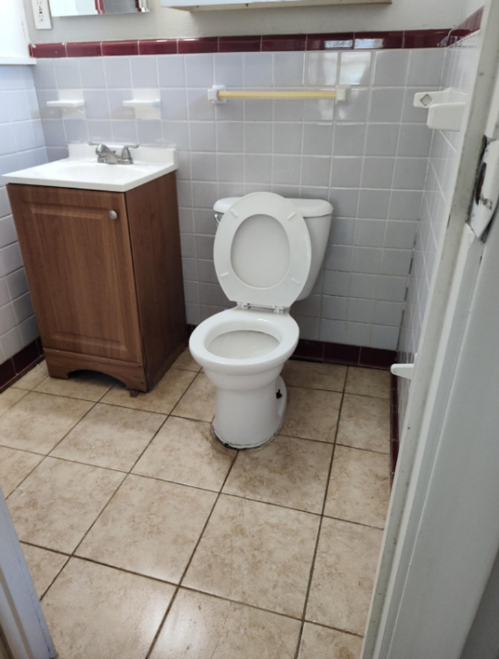 10545 Channel Dr - Photo 7 of 8