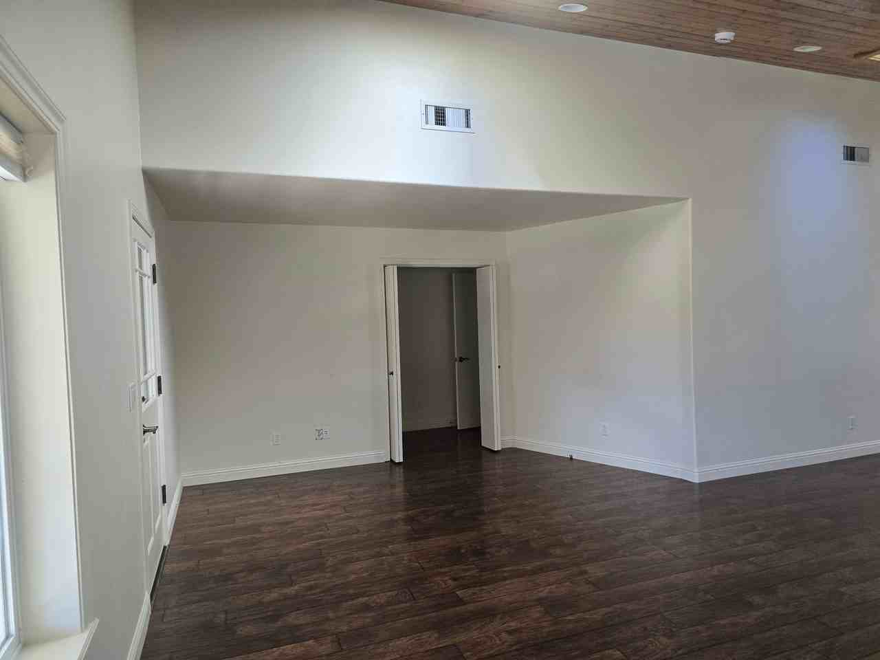 3130 S River Rd - Photo 7 of 21