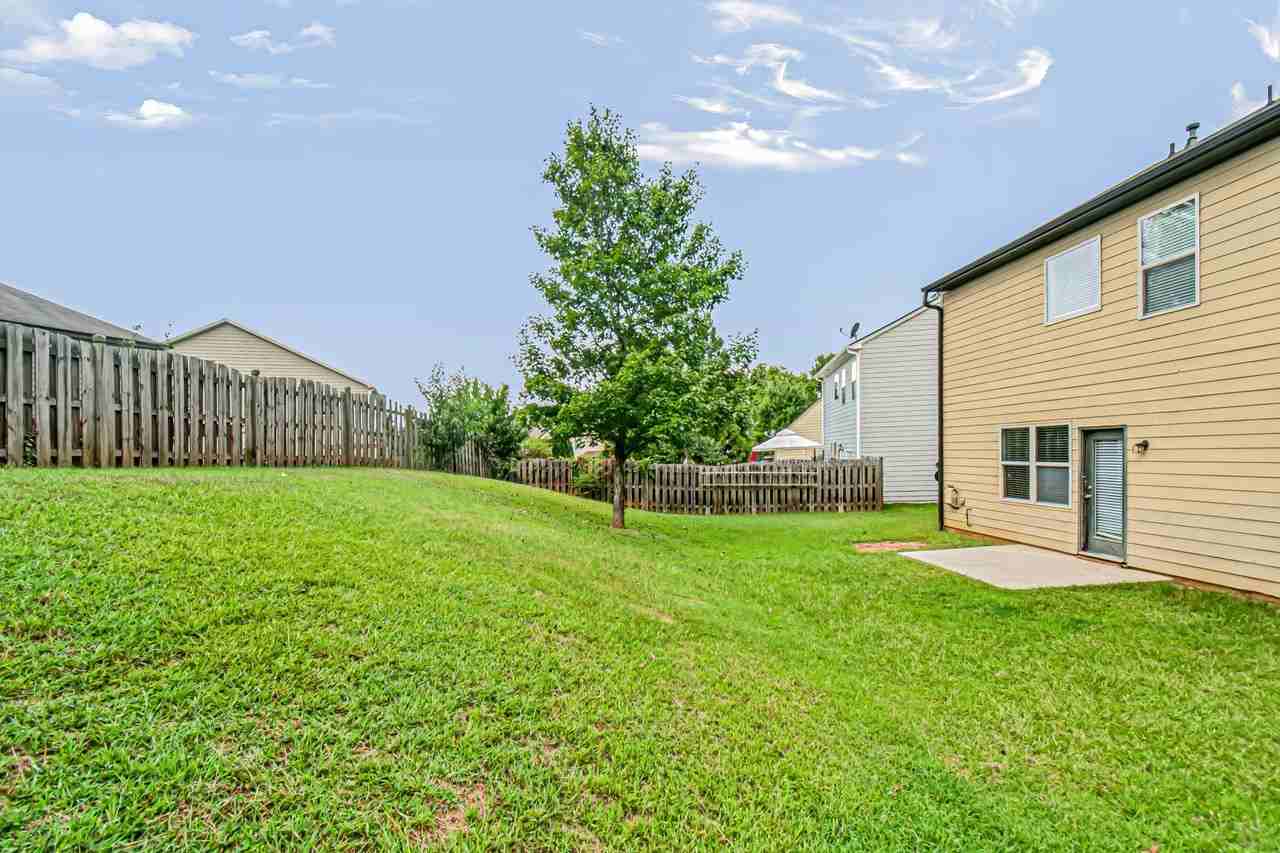 906 Silver Lake Dr - Photo 3 of 38