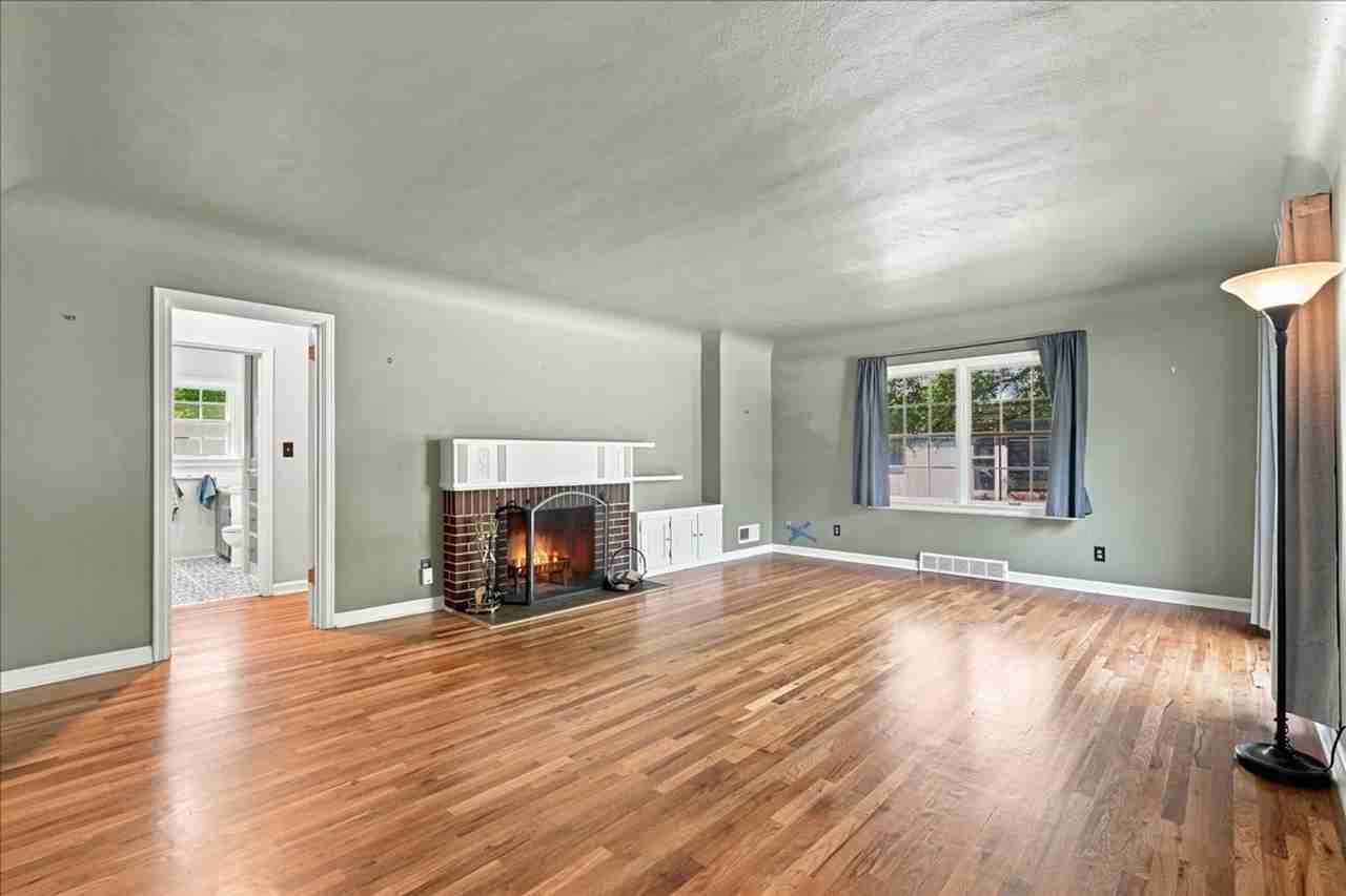 1111 N 18th St - Photo 6 of 37
