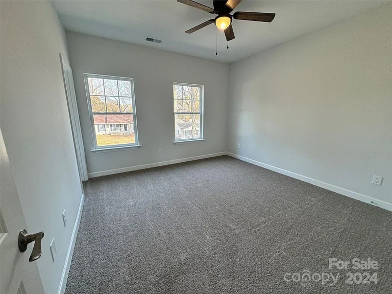 1315 Ashton Ave - Photo 6 of 11