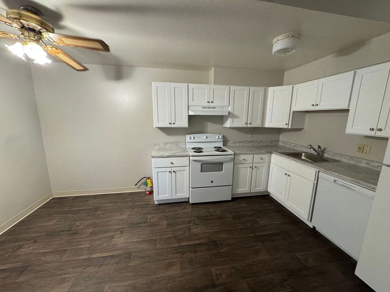 199 W Vine St - Photo 7 of 14