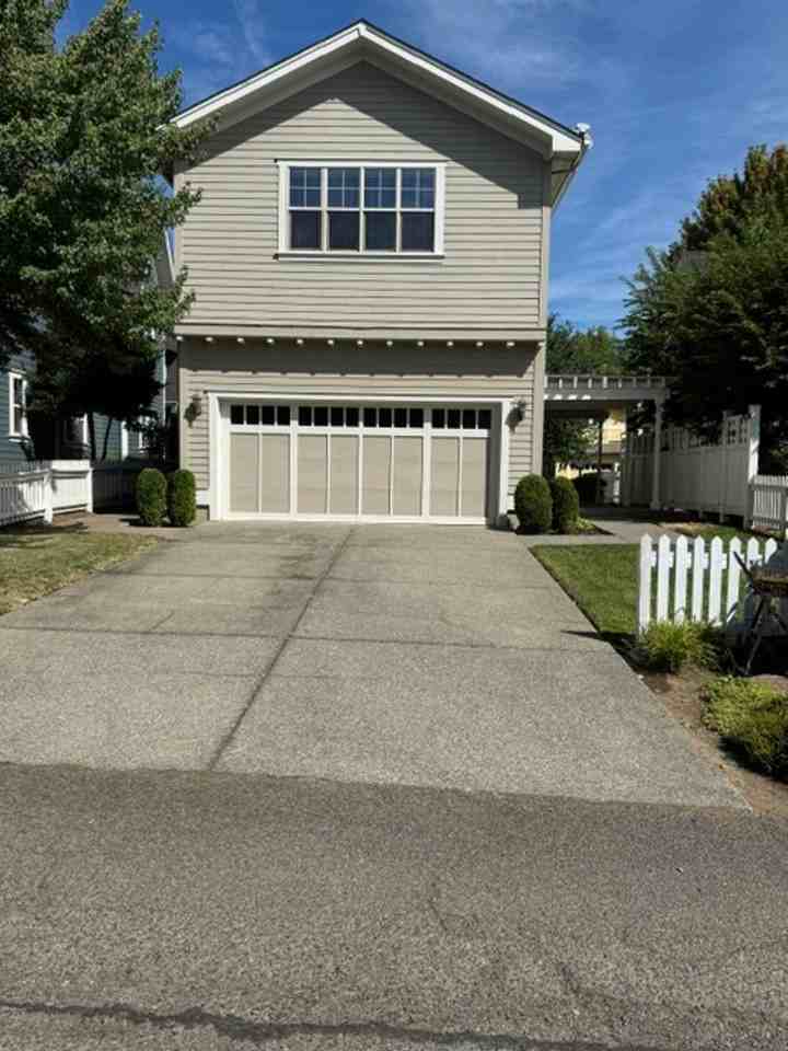 230 Cottage St - Photo 3 of 29