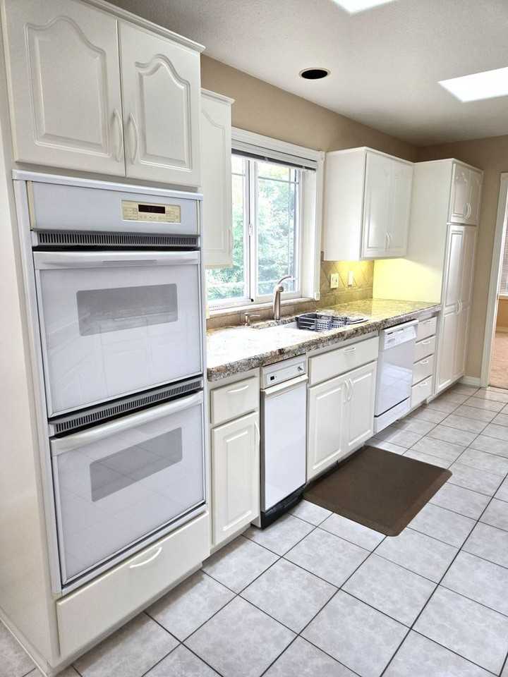 12345 Se Wagner St - Photo 5 of 24