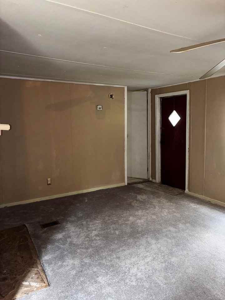 3914 Lake Erie Dr - Photo 5 of 11