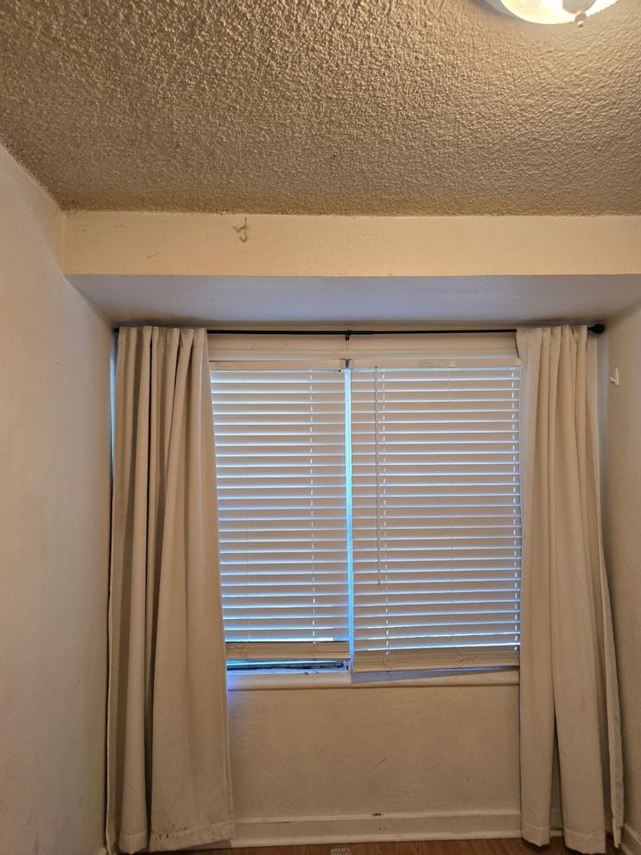 728 E Logan Ave #A - Photo 5 of 8