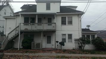featured image of 36 S Walnut St #3