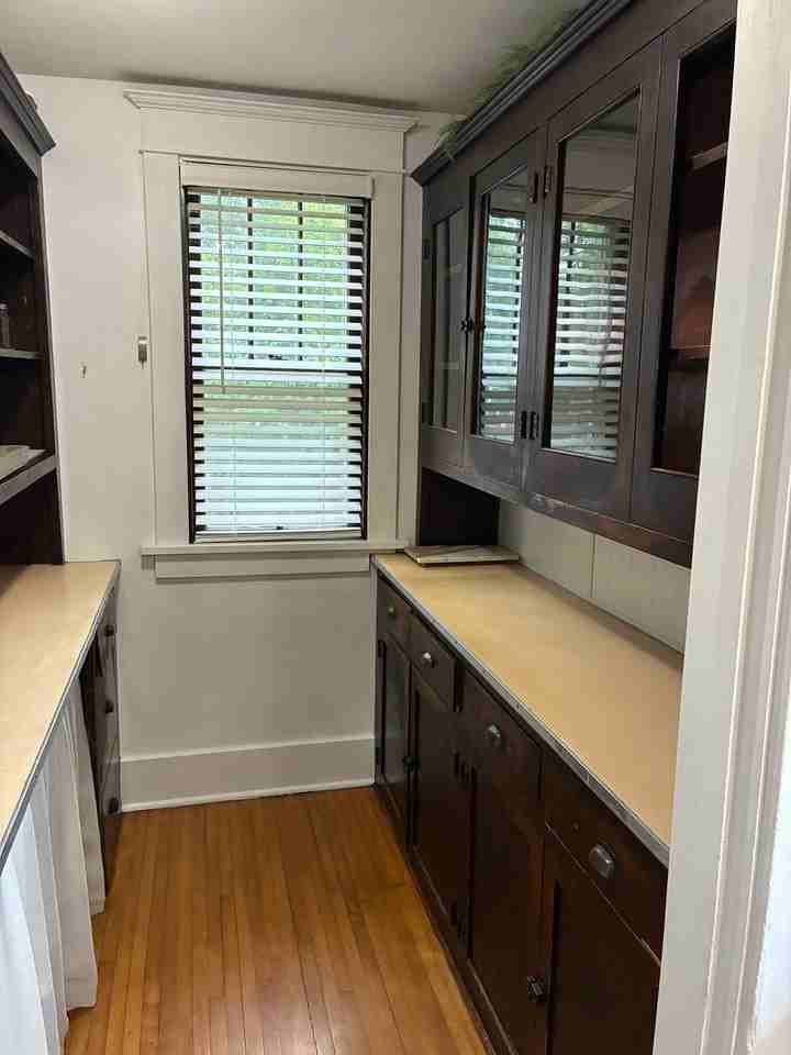 231 Camden Ave S #1 - Photo 7 of 25