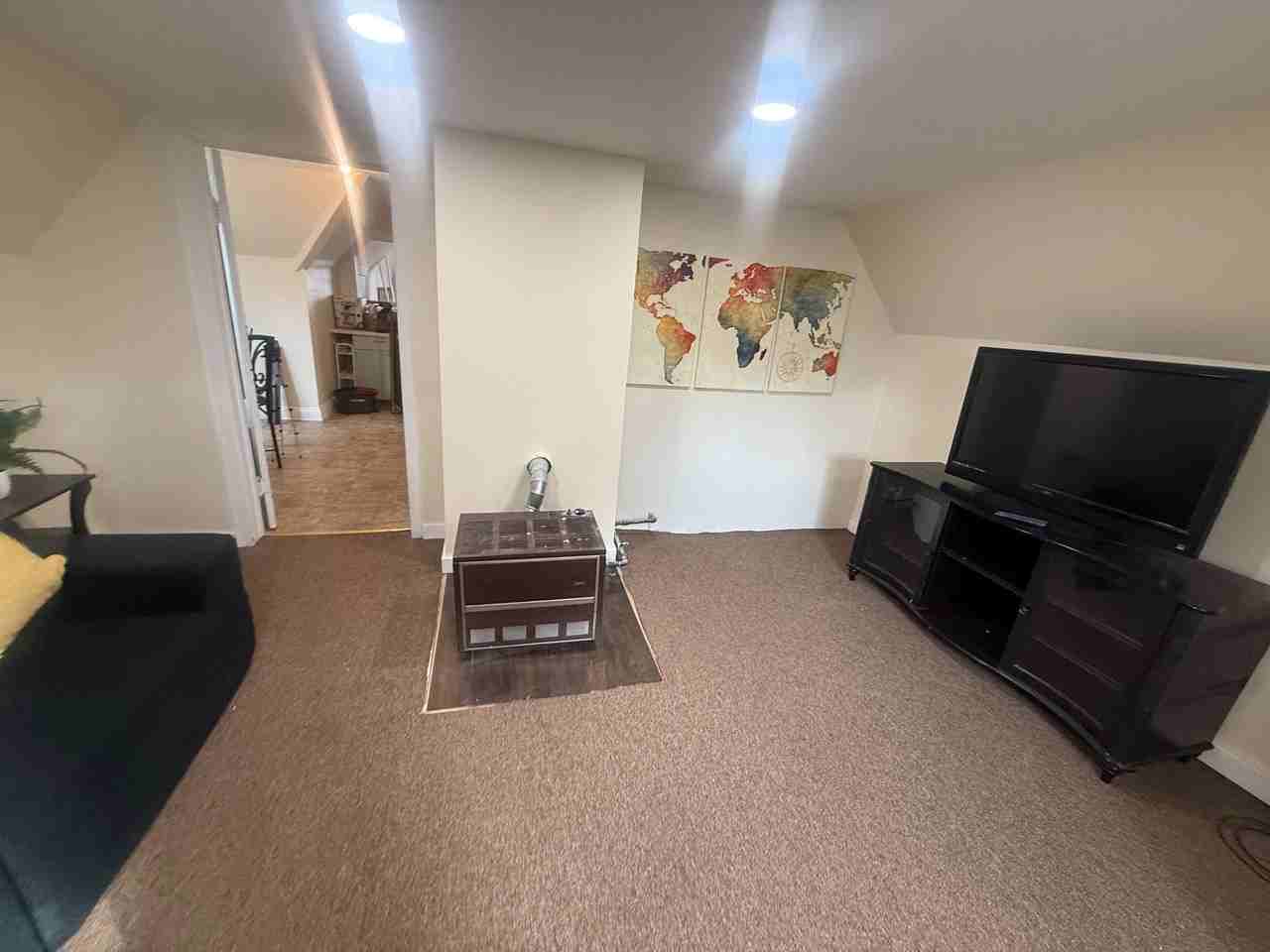 1222 Lenox Ave - Photo 5 of 10