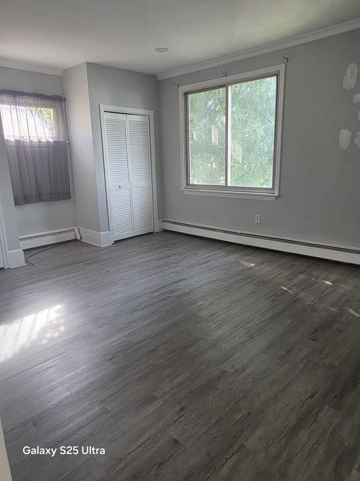 184 Charles St #2 - Photo 3 of 10