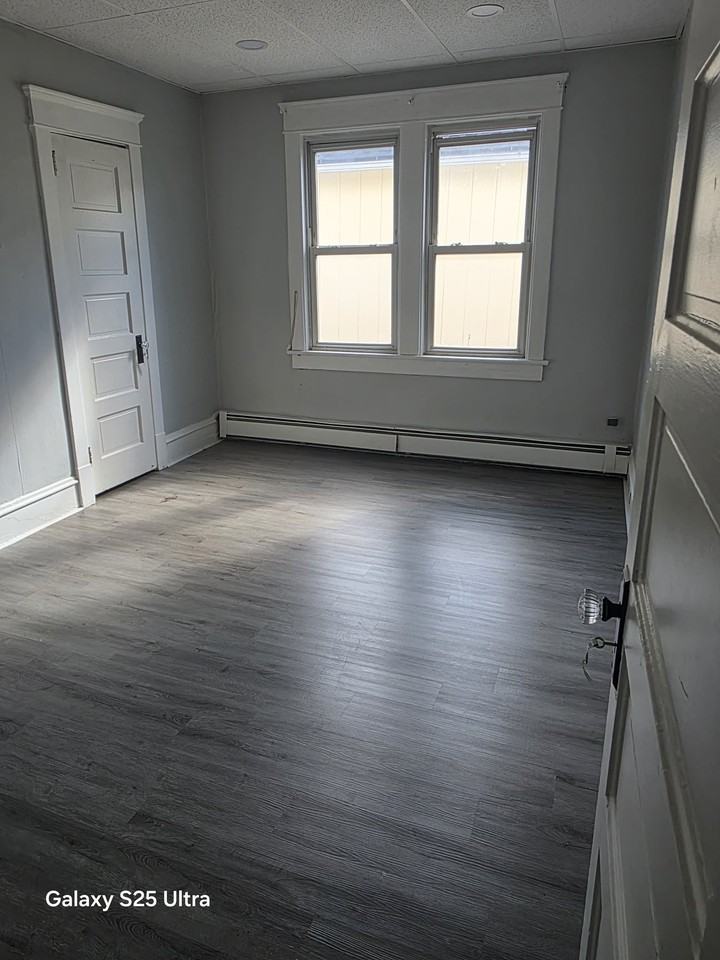 184 Charles St #2 - Photo 6 of 10