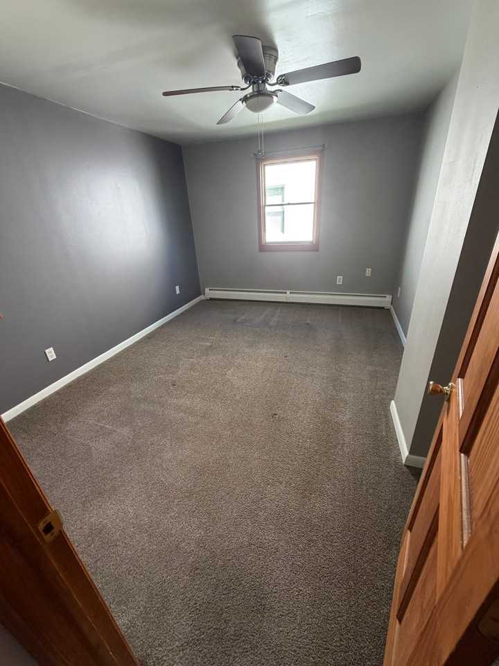 761 S Main St - Photo 7 of 8