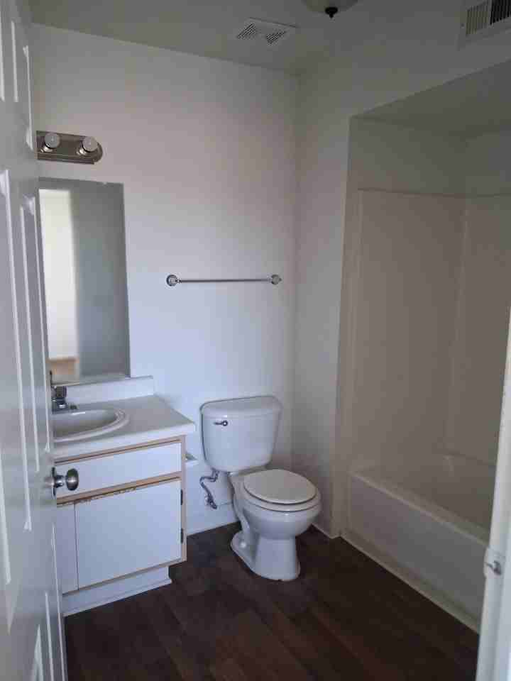 1970 Clary Dr #223 - Photo 6 of 8