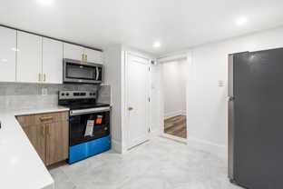 150 N Redfield St - Photo 1 of 1