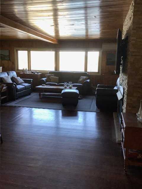55 Shore Rd - Photo 2 of 10