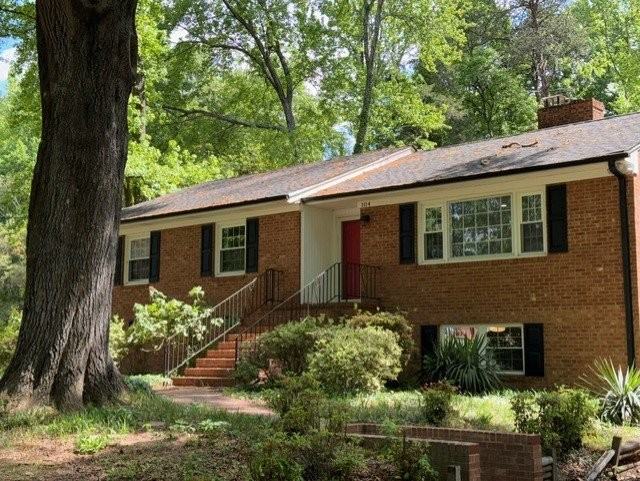 1114 Rustic Rd