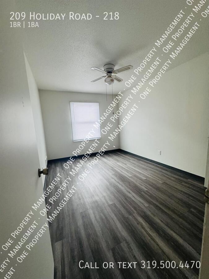 209 Holiday Rd #218 - Photo 4 of 12