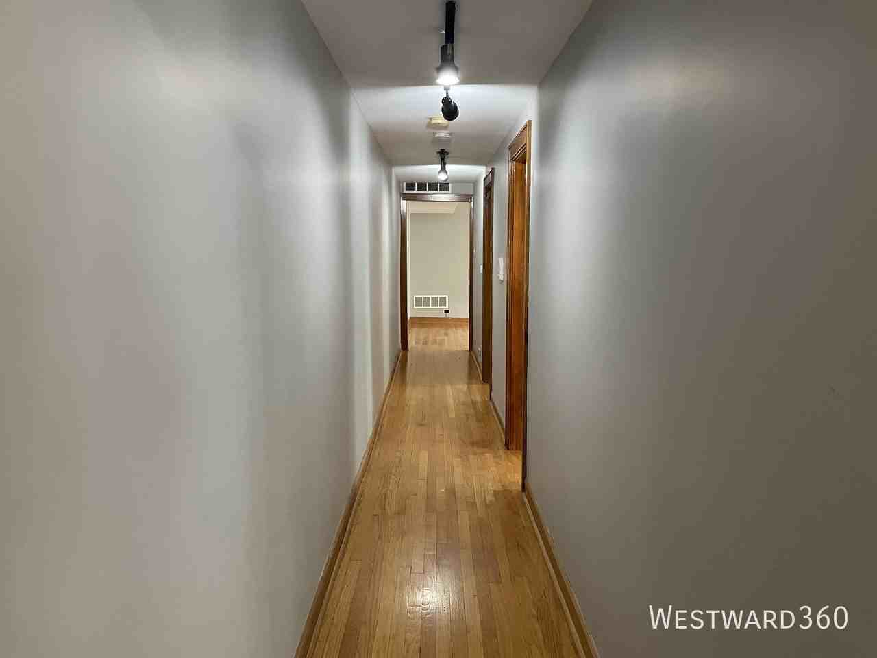3722 W Wilson Ave #1E - Photo 6 of 22