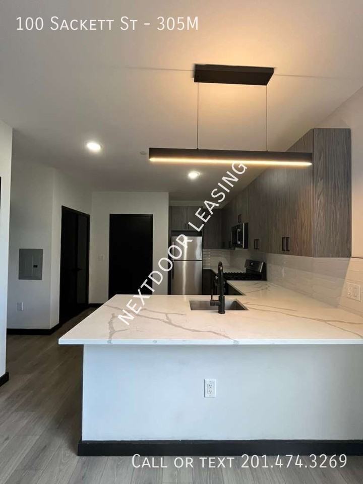 100 Sackett St #304M - Photo 3 of 10