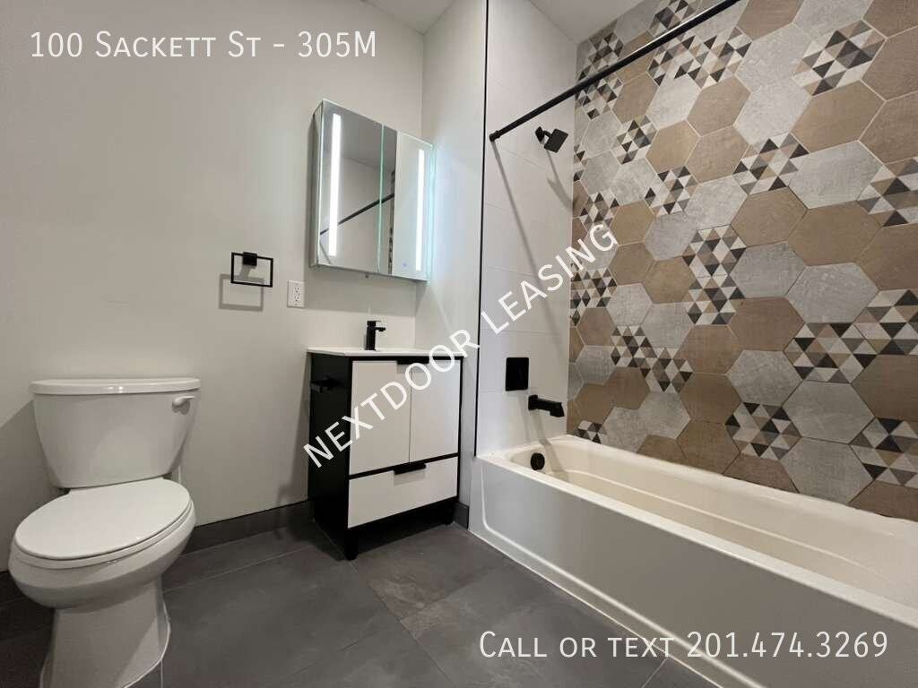 100 Sackett St #304M - Photo 4 of 10