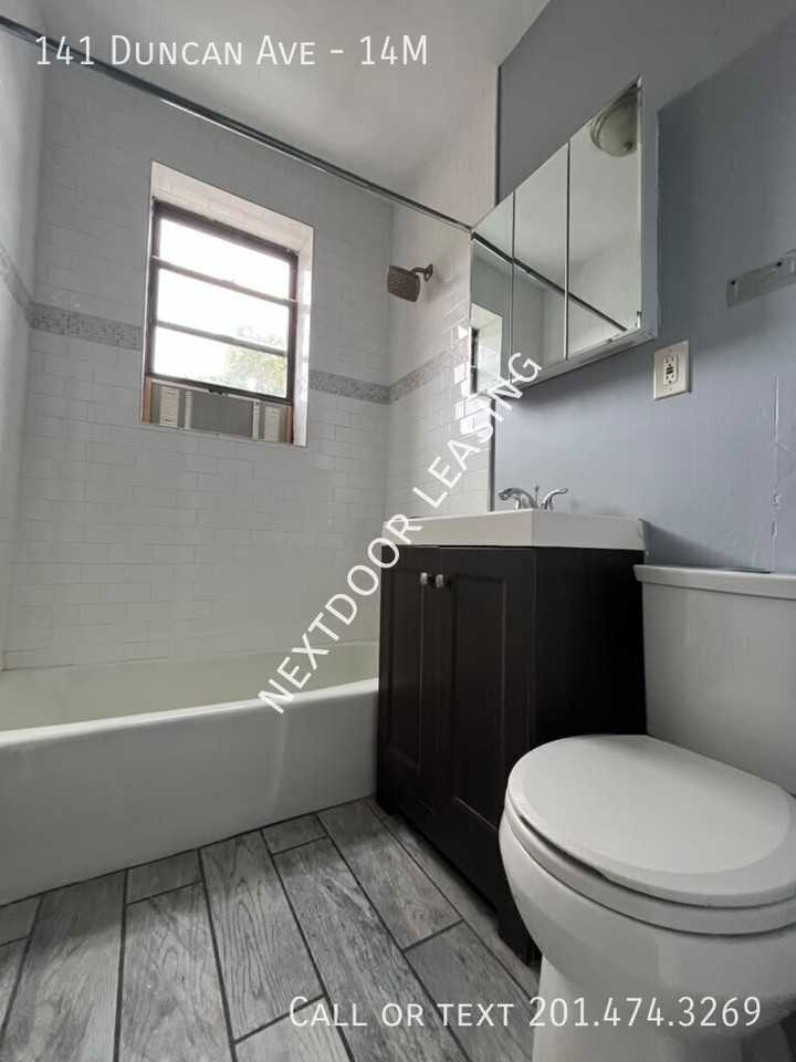 141 Duncan Ave #14M - Photo 3 of 8