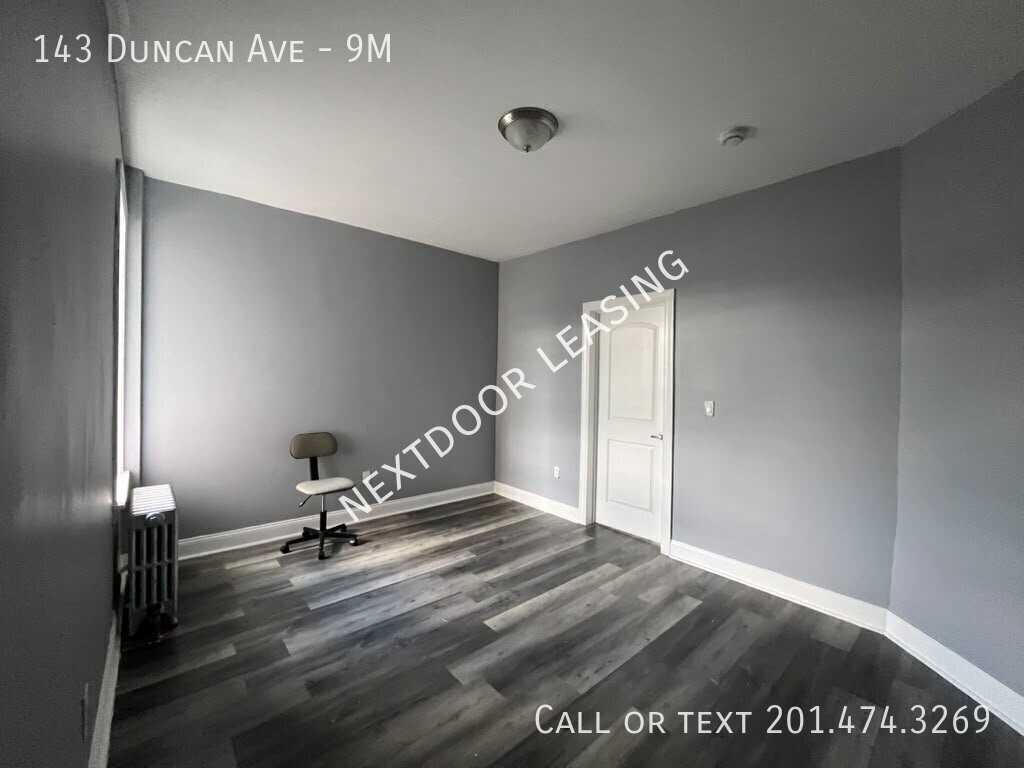 143 Duncan Ave #9M - Photo 5 of 8