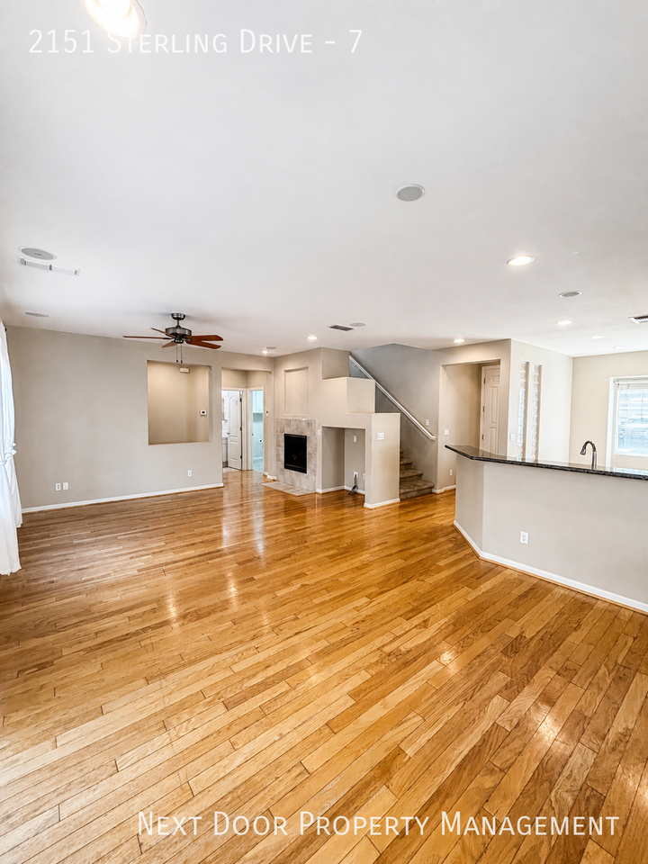 2151 Sterling Dr #7 - Photo 3 of 14