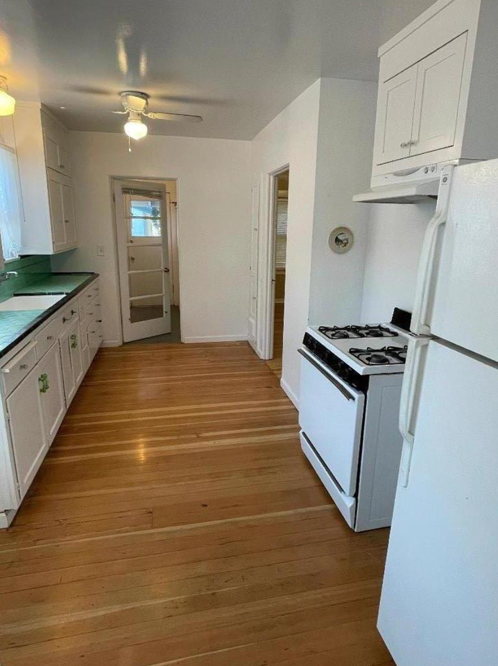 212 S San Lorenzo Ave #NA - Photo 2 of 3