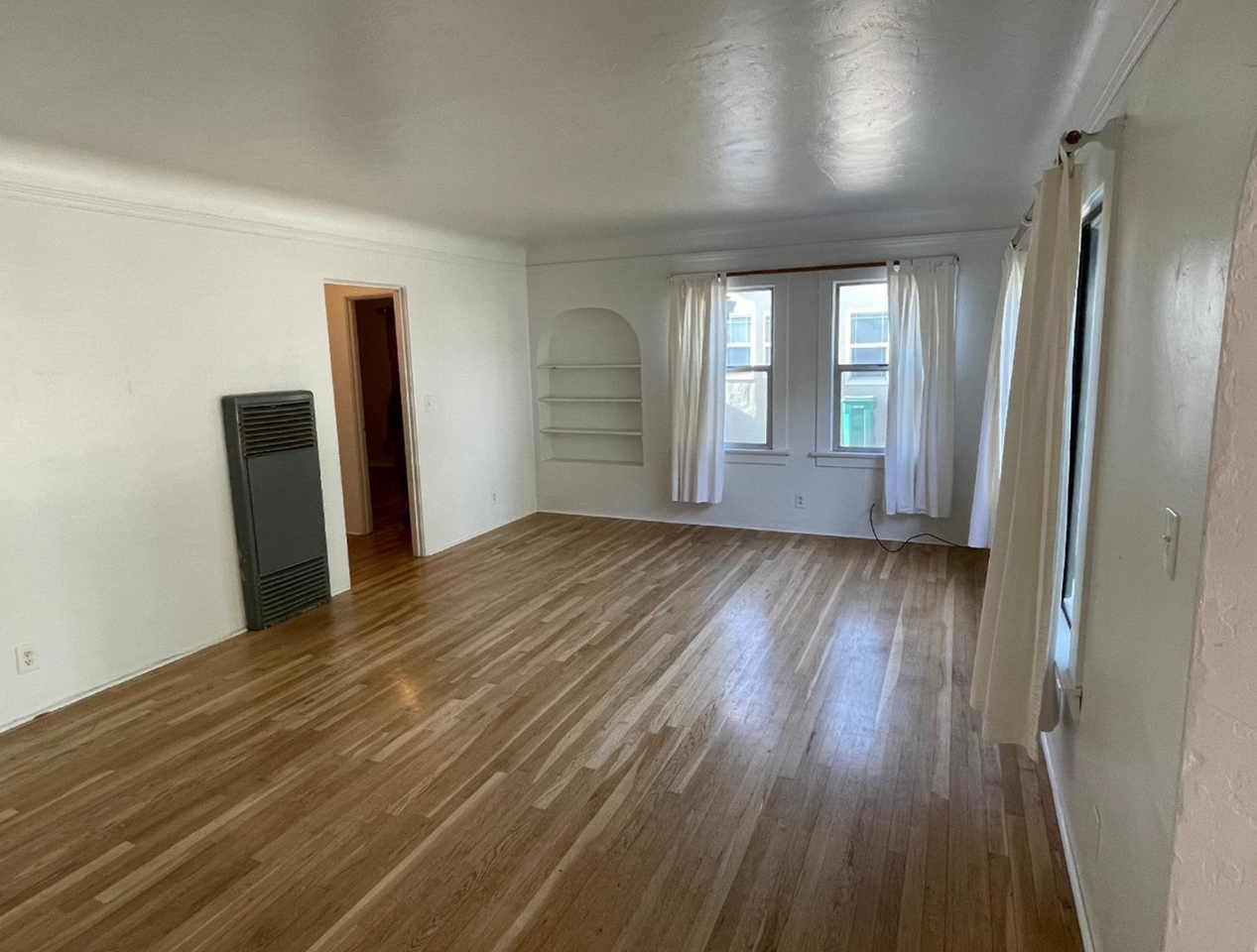 212 S San Lorenzo Ave #NA - Photo 3 of 3