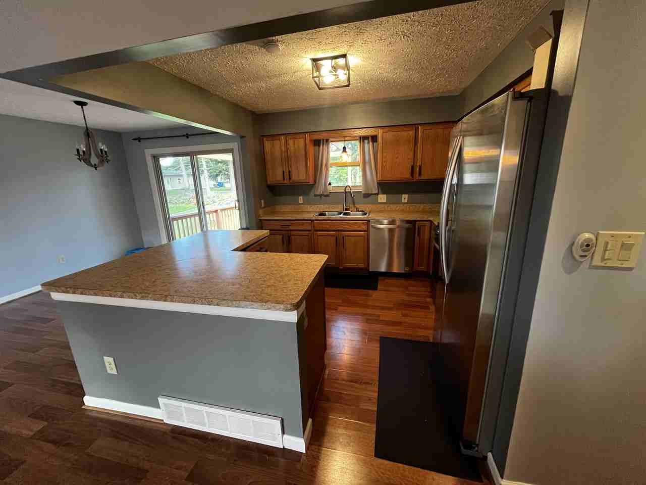 1069 Fairfield Dr #NA - Photo 7 of 31