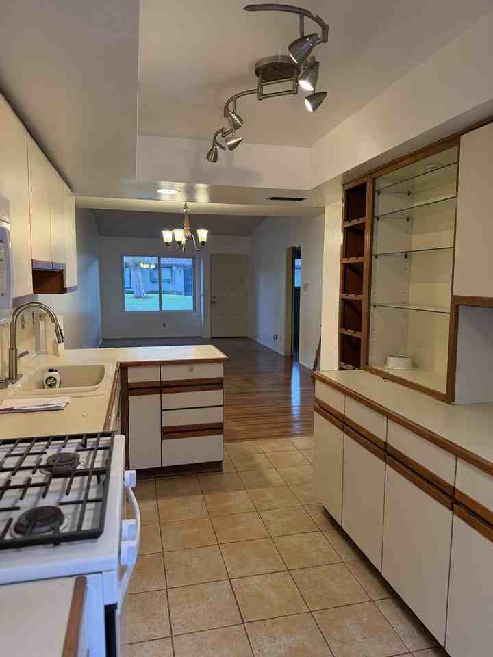 10429 Hayford St #H - Photo 5 of 9