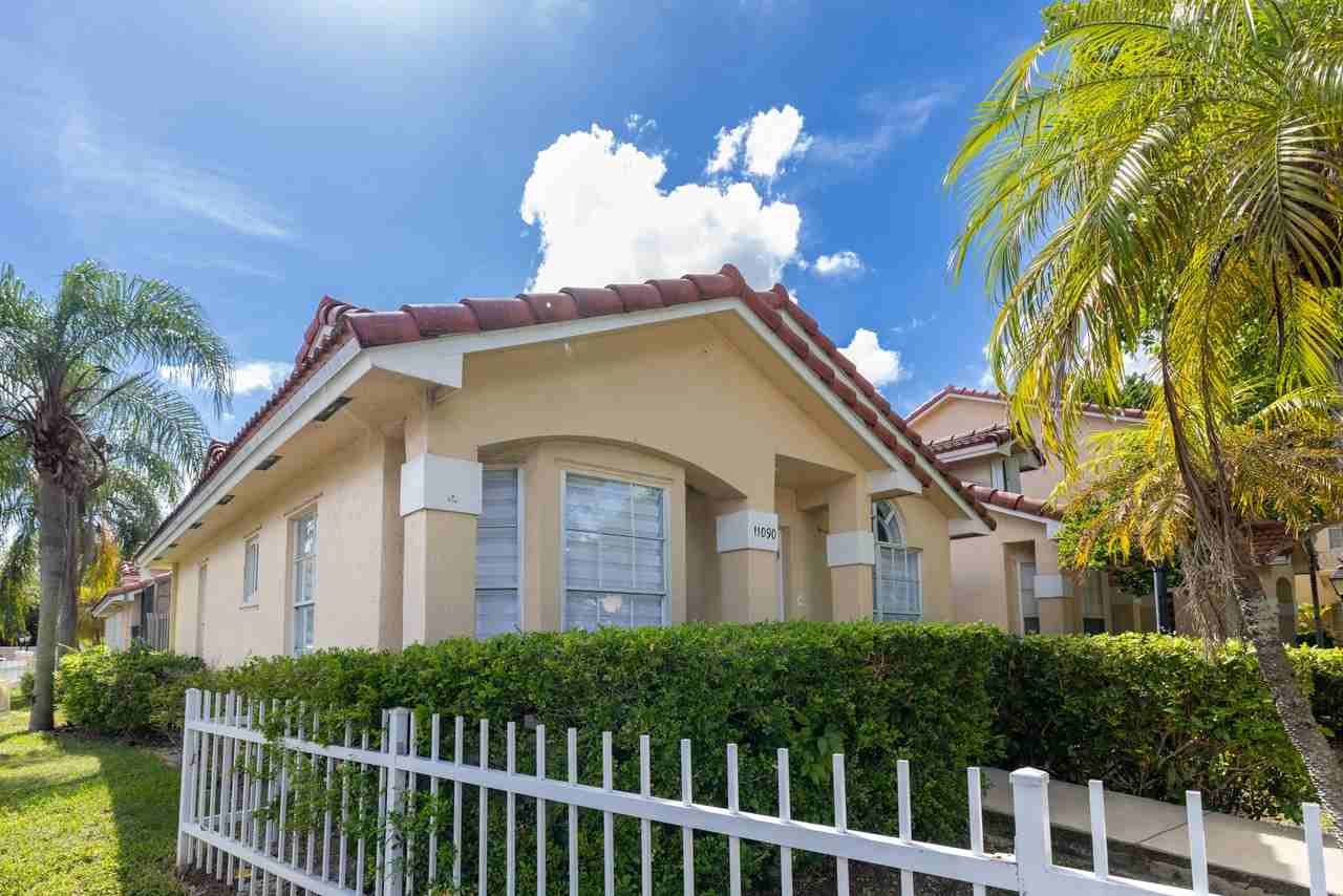 11090 Sw 153rd Ct #11090 - Photo 2 of 36