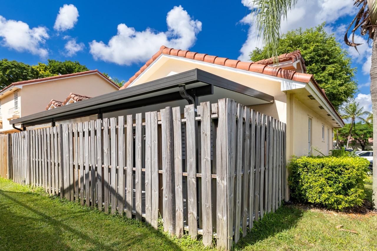 11090 Sw 153rd Ct #11090 - Photo 3 of 36
