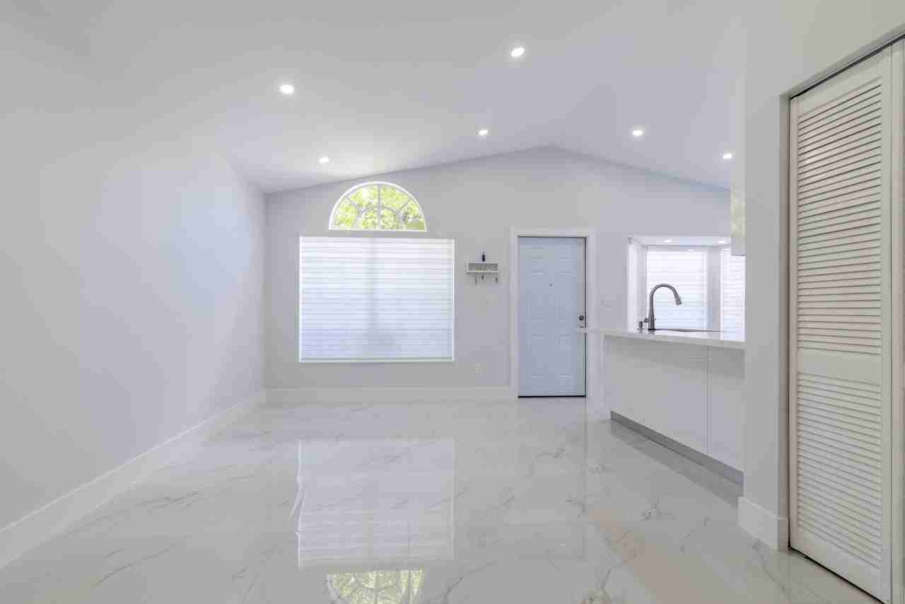 11090 Sw 153rd Ct #11090 - Photo 7 of 36