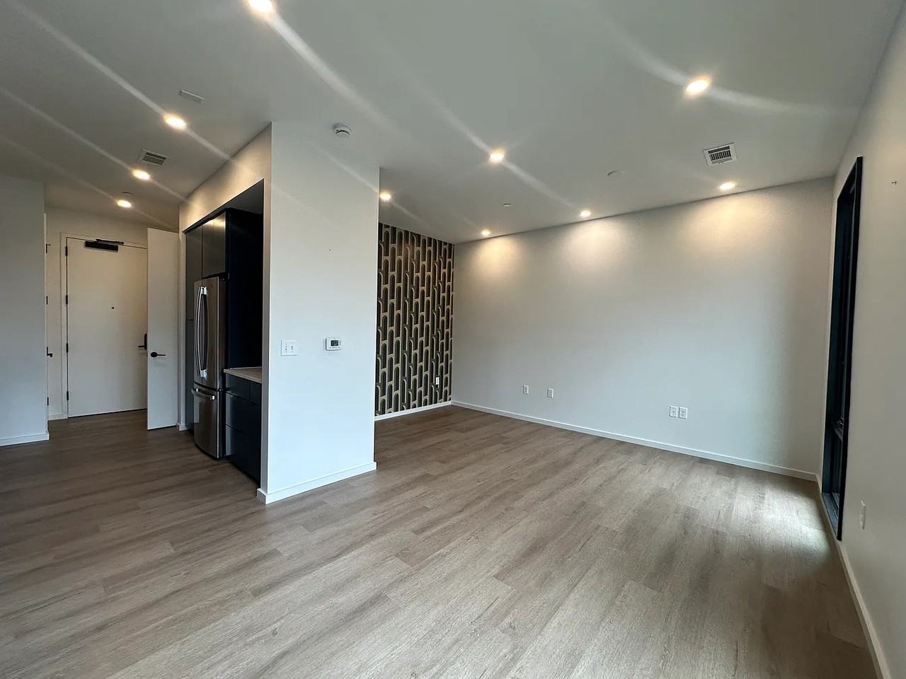 500 Merritt Ave #210 - Photo 6 of 18