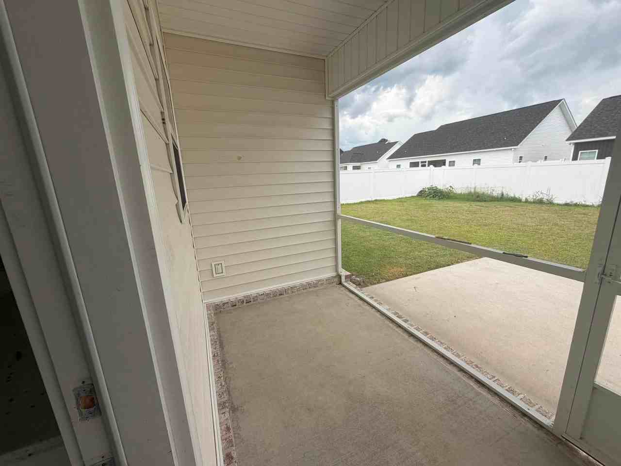 3025 Suzanne Dr #NA - Photo 7 of 22