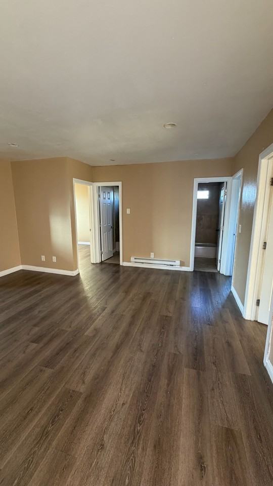 3737 Whiteside St #NA - Photo 2 of 5