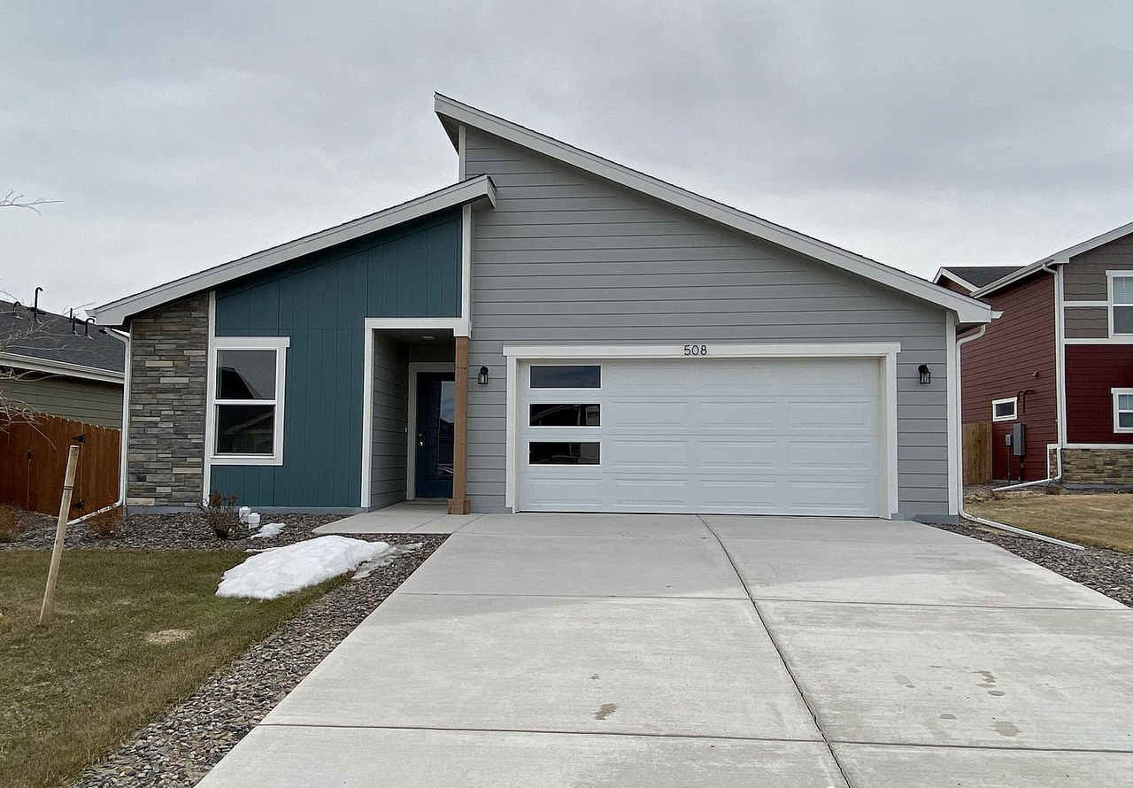 508 Bobcat Ct - Photo 2 of 13